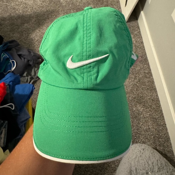 Nike golf hat - Picture 1 of 4